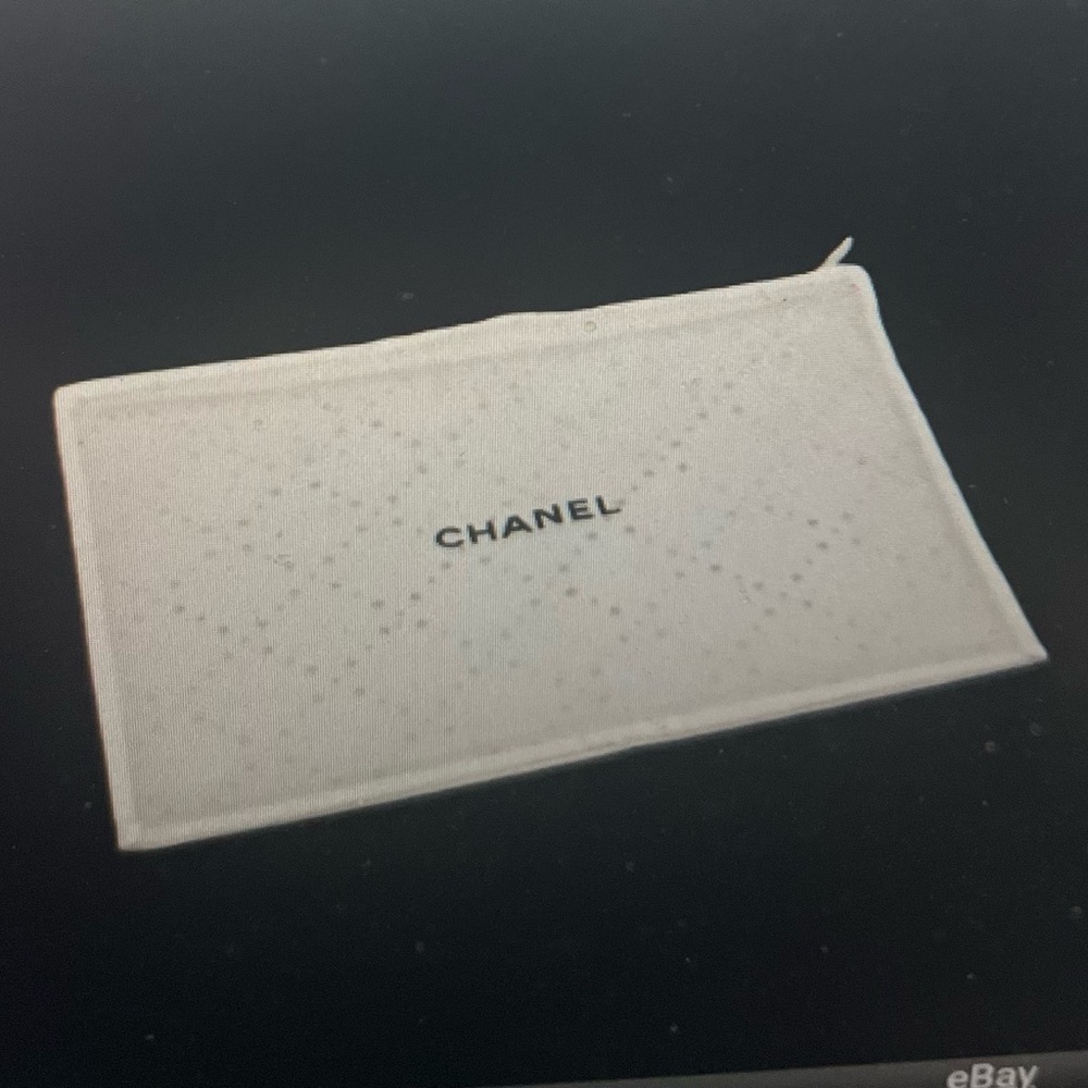 Chanel dust cover bag for folded items‎ with zipper, 13 by 18 inches